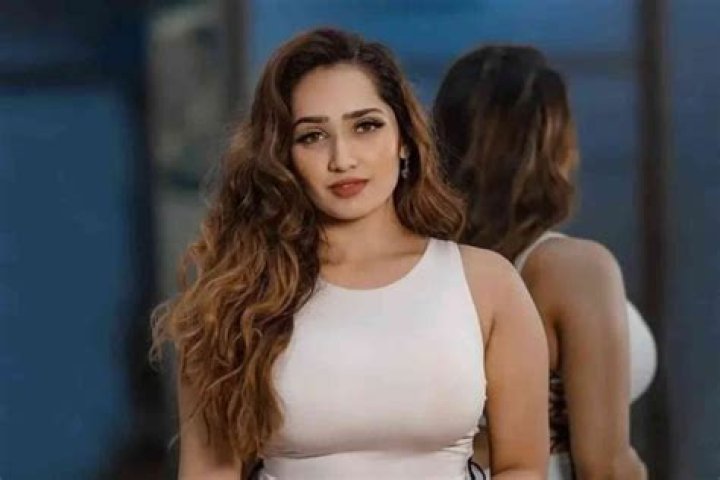 Aditi Mistry Nipple Slip: Unpacking a Viral Moment and Its Wider Echoes