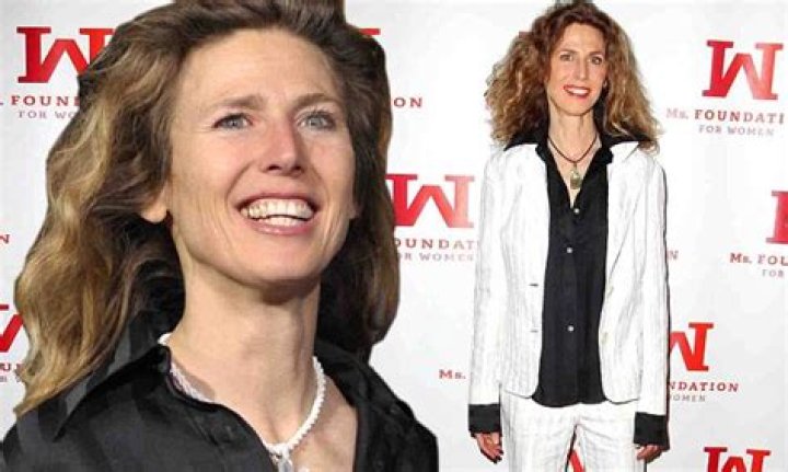 Is Sophie B. Hawkins Married? Exploring Her Personal Life and Relationships