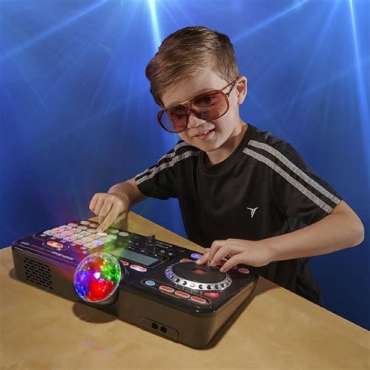 The Inspiring DJ Daniel Story: From Aspiring Mixer to Master of Sound