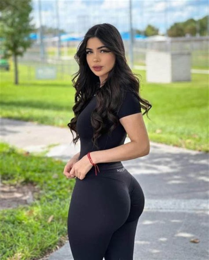 Unpacking Alina Rosexxx: What's the Buzz About This Intriguing Name?